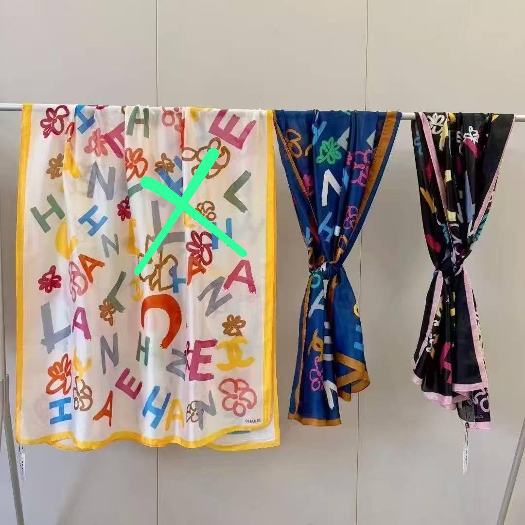 Silk scarf 
40 dhs🪙💕

Zain93
♥️♥️♥️