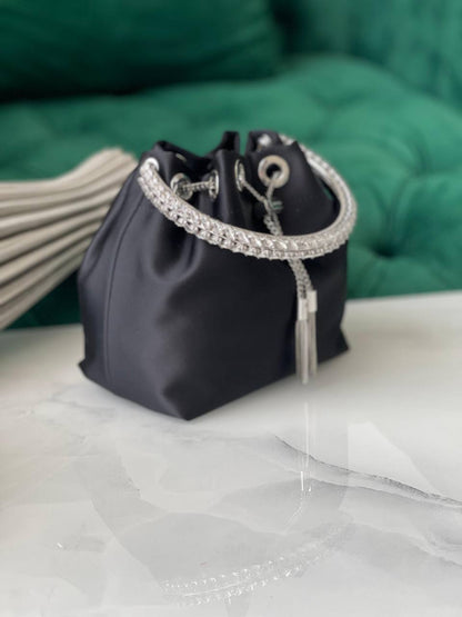 JIMMY CHOO✨
Size- 16Cm💥
Available original box 📦 
With full packing 🎀🎀
Super high quality 💥💥
For Price 👇 WTSP Text Zain 0568585901
0507557372
0544061607

Zain283
♥️♥️♥️