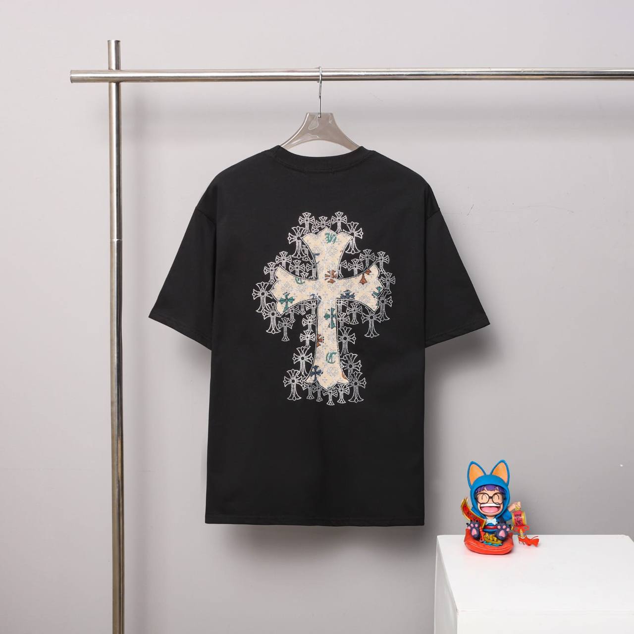 Chrome Hearts T-shirts
Size:S/M/L/XL/2XL
140 dhs✅

Zain302
♥️♥️♥️