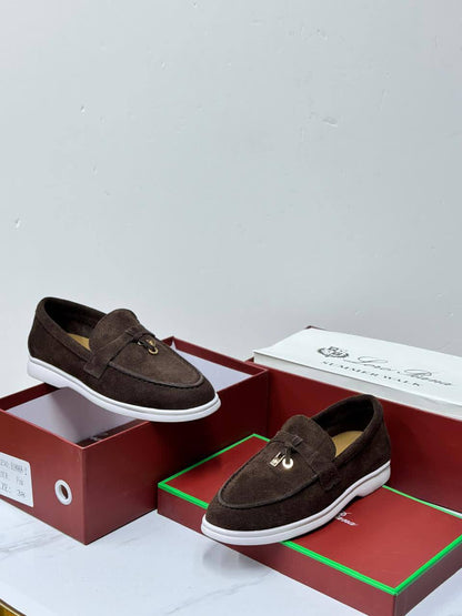 Loro Piana
Size 36-41
130 dhs✅

Zain21
♥️♥️♥️