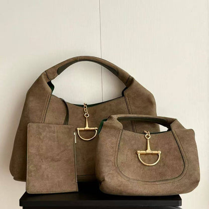 Gucci
Master
Small 270 dhs🪙🌨️
Big 320 dhs🪙🌨️

Zain153
♥️♥️♥️