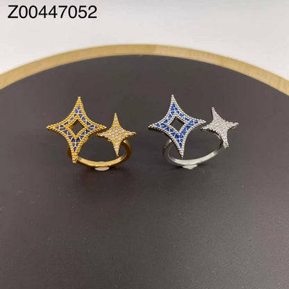 Ring 😍
Available size👇
7,8,9
good quality 💯
With brand boxes 🗃️ 
And paper bag 🛍️
35 dhs✅

Zain216
♥️♥️♥️