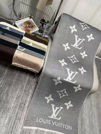 Scarf
Cotton 
45 dhs🗽

Zain253
♥️♥️♥️