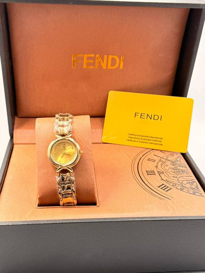 Fendi Ladies
*Offer price 
40 dhs🪙💕
Limit Stock

Zain08
♥️♥️♥️