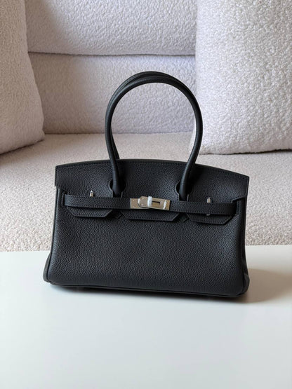 Hermes birkin shoulder 30 cm💥Master quality ✅with box📦
460 dhs💓

Zain52
♥️♥️♥️