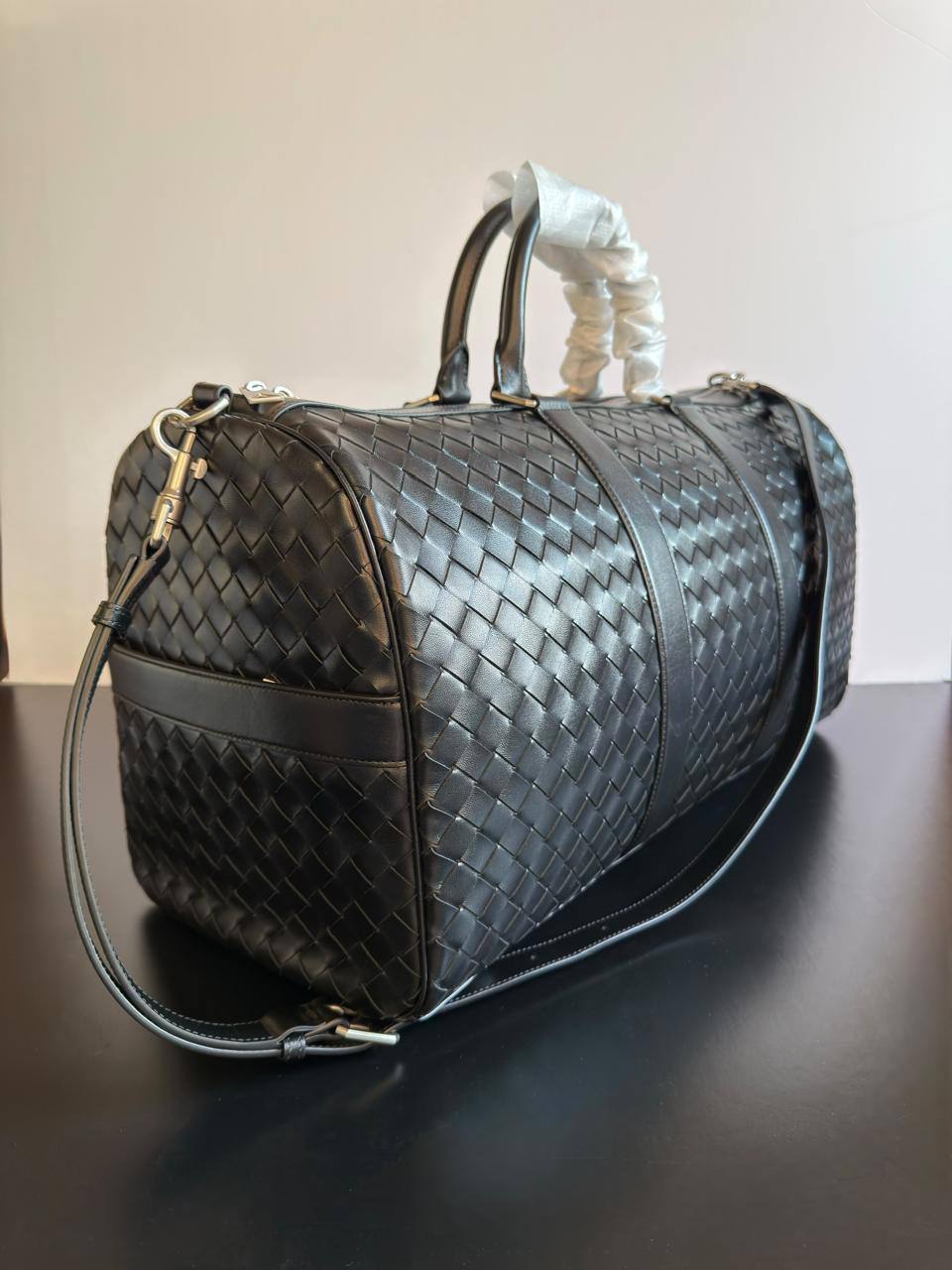 Bottega
Super Master Quality
For Price 👇 WhatsApp✅
0568585901 
0507557372
0552275751 Owner Zain 👌

Zain340
♥️♥️♥️