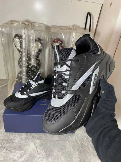 Dior B22 ‘Black’🖤
36-45 AVAILABLE
280 dhs🇦🇪🇦🇪

Zain242
♥️♥️♥️