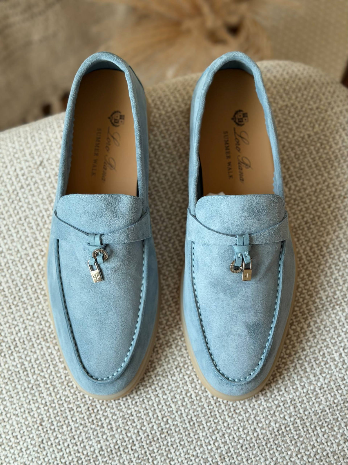 LORO PIANO

✨ new Collection
👠 36–41
💎 Premium Quality
🔥 Super Master
💰 430 dhs🇦🇪🇦🇪

Zain198
♥️♥️♥️