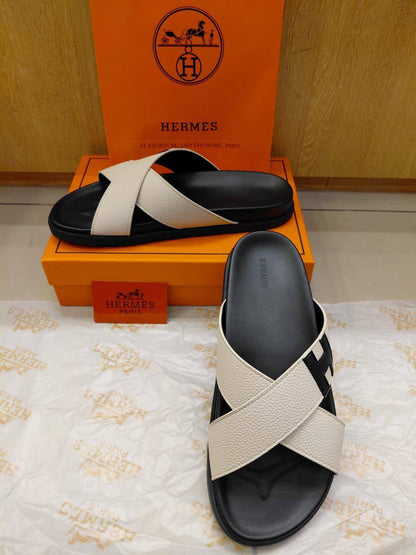 Hermes  New Arrived, 
Size 40 To 45
95 dhs🇦🇪🇦🇪

Zain120 
♥️♥️♥️