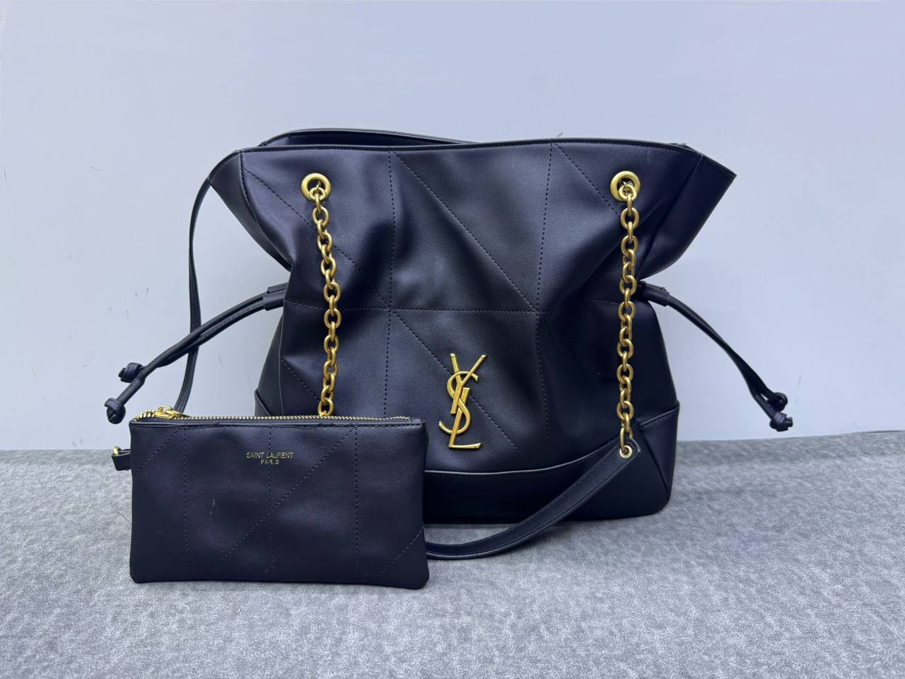 YSL
Size 35*35*10
115 dhs🇦🇪

Zain114
♥️♥️♥️