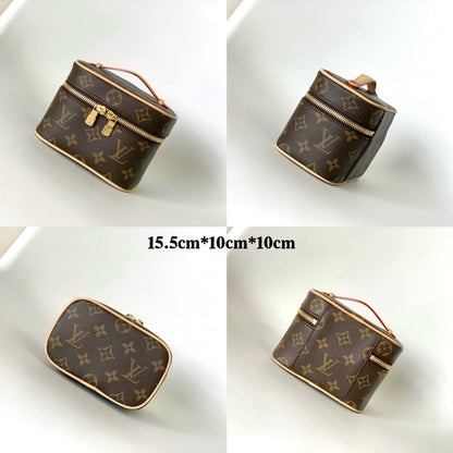 LV
GOOD QUALITY 
WITH BOX 
🎁🎁🎁

BIG SIZE 105 dhs🪙
MEDUIM SIZE 95 dhs🪙
SMALL SIZE  90 dhs🪙

Zain39
♥️♥️♥️