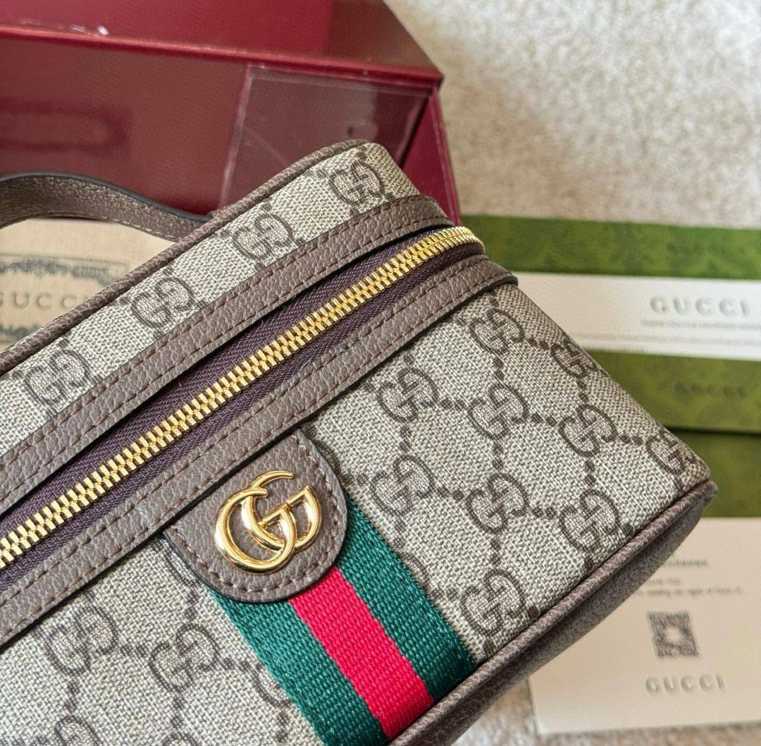 GUCCI 
COPY ONE 
170 dhs✅

Zain295
♥️♥️♥️