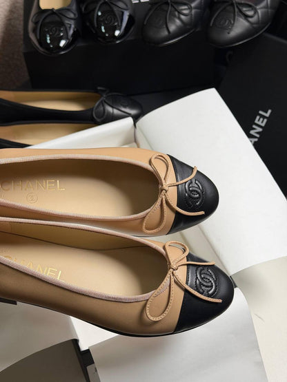Chanel 
𝑨𝑨𝑨 𝑸𝒖𝒂𝒍𝒊𝒕𝒚
𝑺𝒊𝒛𝒆 𝟑𝟔 𝒕𝒐 𝟒2 
450 dhs✅

Zain81
♥️♥️♥️