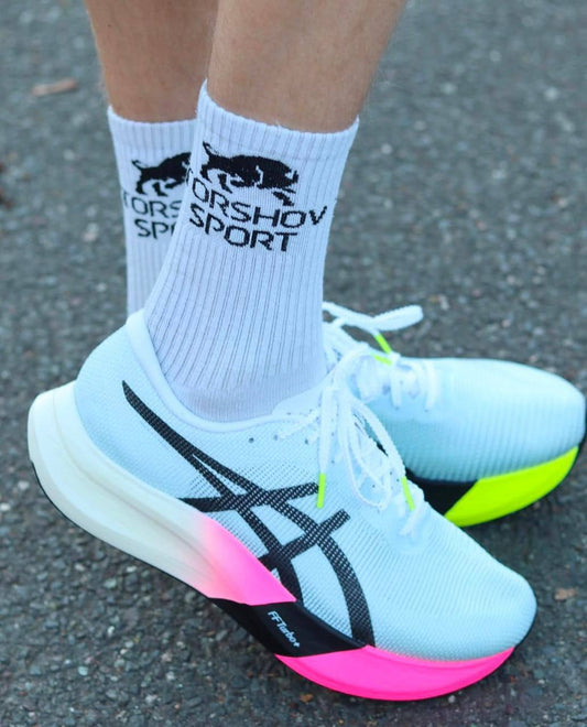 ASICS Metaspeed Sky Paris Light Blue ，
Size 36-45 ，
230 dhs🪙🌨️

Zain18
♥️♥️♥️