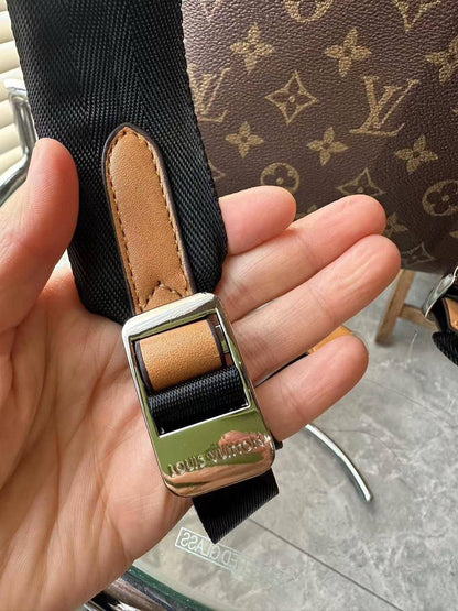 Lab
37*27*15cm
90 dhs✅

Zain17
♥️♥️♥️