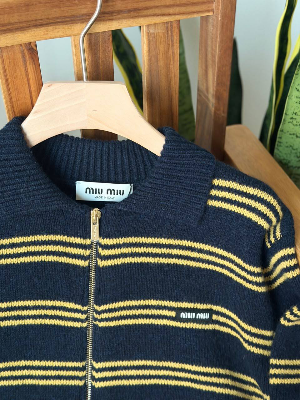 MIU MIU NEW 

VIP QUALITY
  
cashmere 
Size : 36-38-40-42
590 dhs🇦🇪🇦🇪🇦🇪

Zain287
♥️♥️♥️