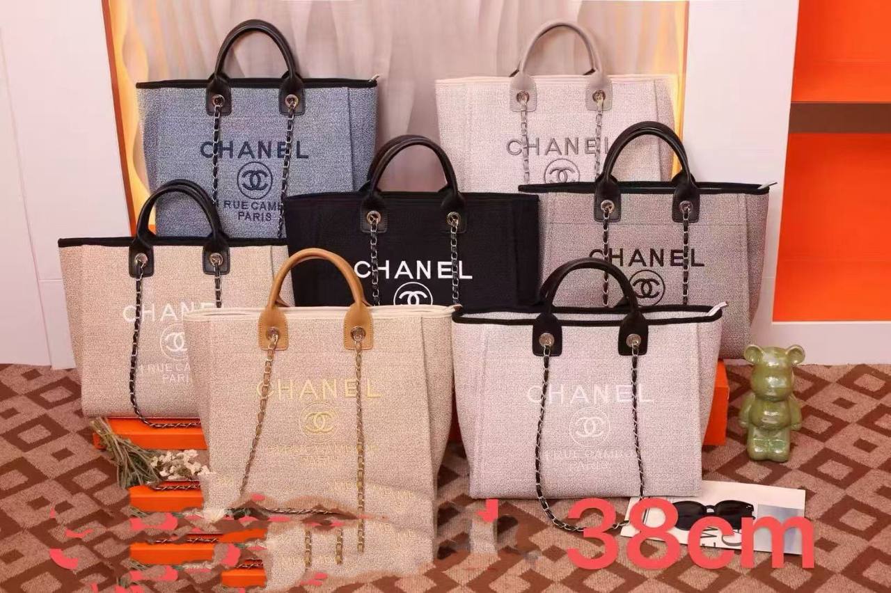 Chanel
110 dhs✅

Zain143
♥️♥️♥️