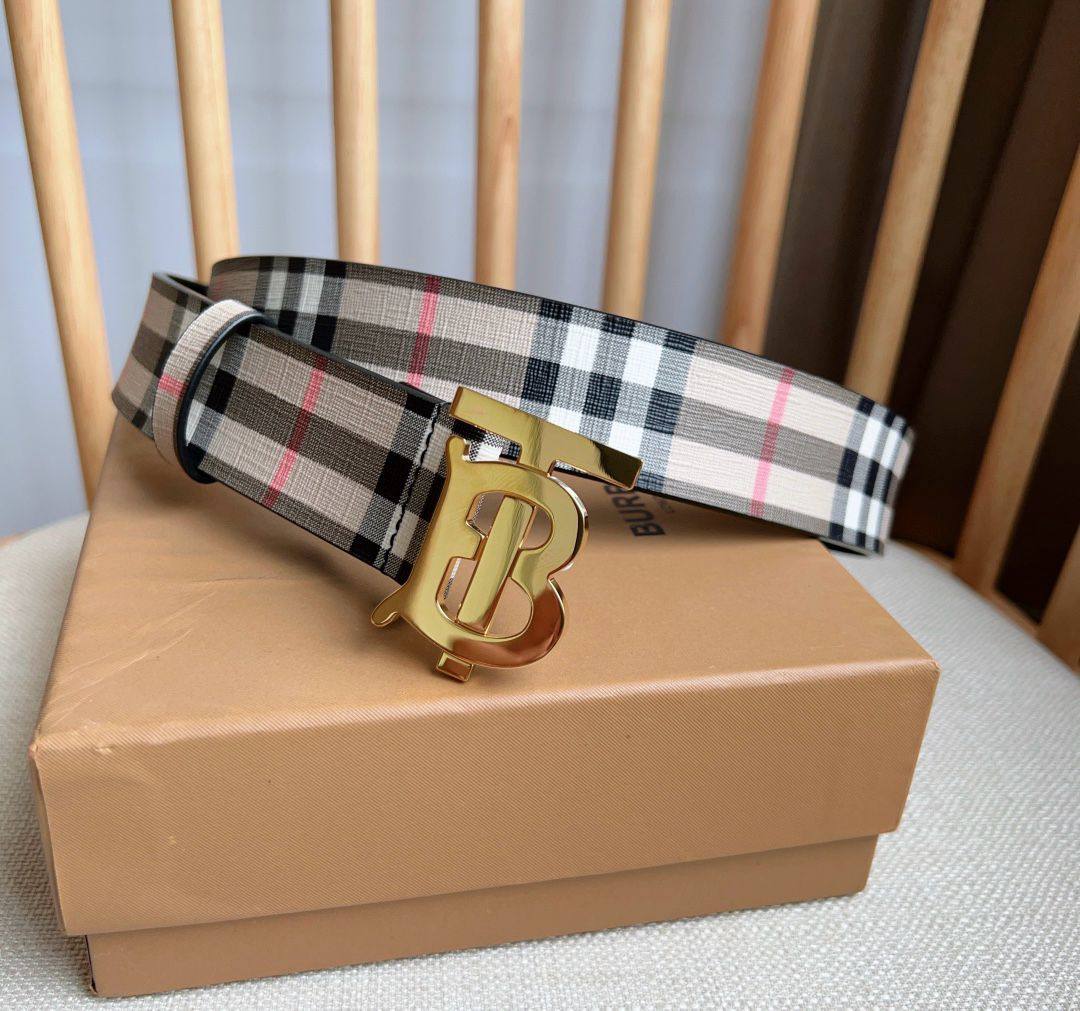 💜 BURBERRY 💜
💜*Super Master*💜
💜*For Man*💜
320 dhs💛

Zain160
♥️♥️♥️