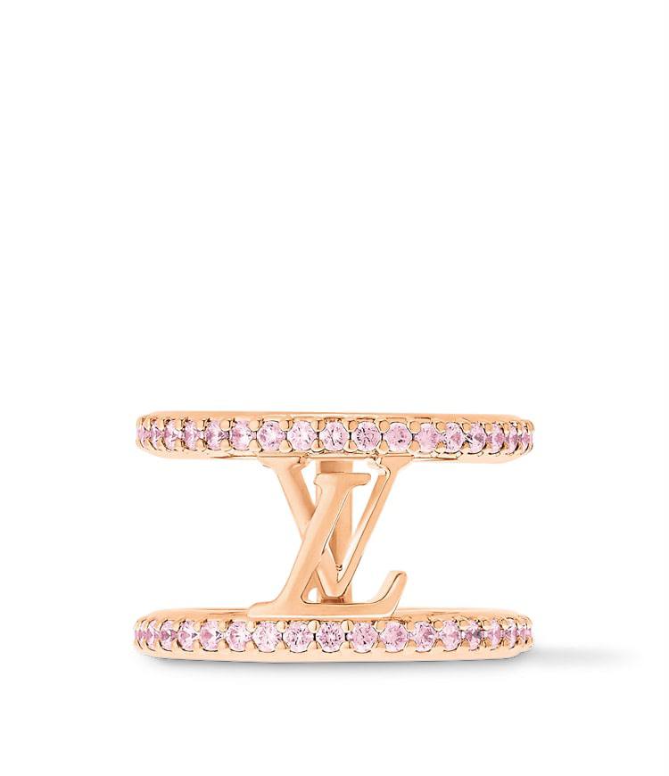 LV❤️‍🔥*
Ring 💍 available size👇
6,7,8
Master quality 💯
With normal boxes 🗃️ 
50 dhs✅
With master box 📦 
60 dhs✅

Zain216
♥️♥️♥️