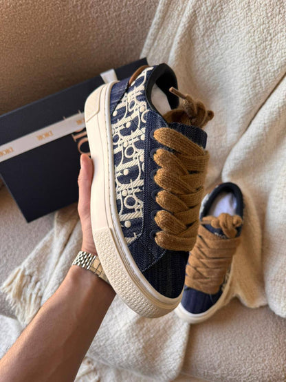 *Christian Dior B33*
*AAA quality*
*size:40 to 46* 
470 dhs🪙🌨️

Zain185
♥️♥️♥️