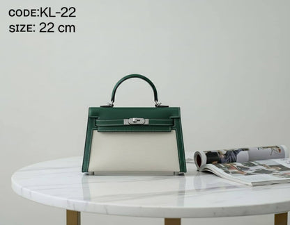 HERMES ᴋᴇʟʟʏ
sɪʟᴠᴇʀ ʜᴀʀᴅᴡᴀʀᴇ
ᴍᴀᴛᴛᴇ ʜᴀʀᴅ ʟᴇᴀᴛʜᴇʀ
ᴀɴᴅ ᴄᴀɴᴠᴀs ᴍᴀᴛᴇʀɪᴀʟ
ᴡɪᴛʜ ʟᴏɴɢ ʙᴇʟᴛ sᴛʀᴀᴘ
sɪᴢᴇ: 22 cm
ᴡɪᴛʜ BOX
🎁🎁🎁

85 dhs❣️

Zain31
♥️♥️♥️