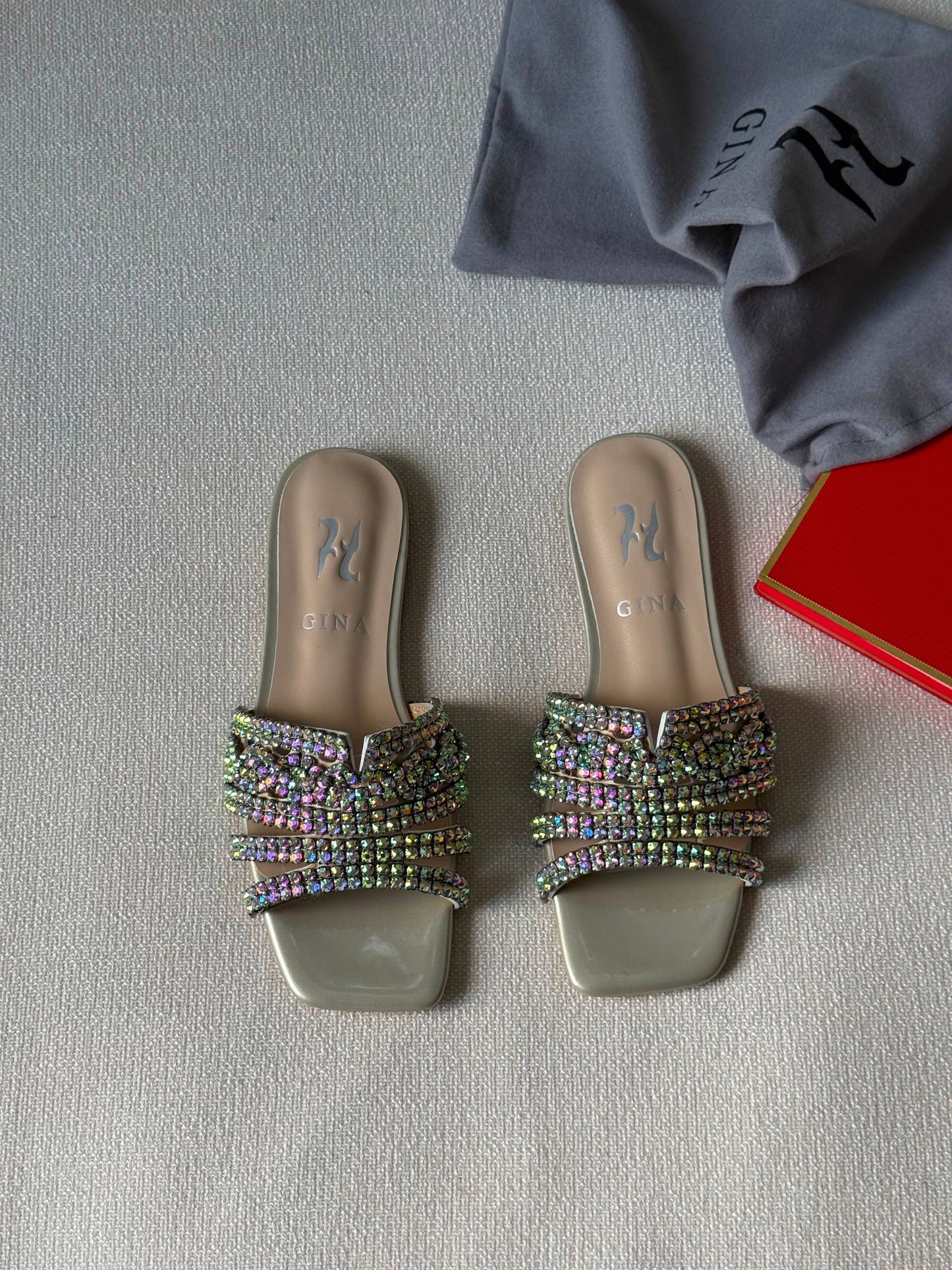 Gina
Super Master 
Size 36 to 41
450 dhs✅

Zain288
♥️♥️♥️