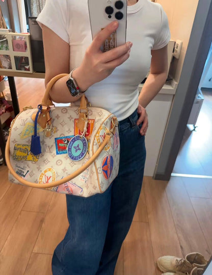 LV COPY ONE 
NEW DESIGN
250 dhs🇦🇪🇦🇪

Zain195
♥️♥️♥️
