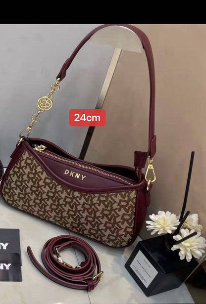 DKNY
95 dhs❣️

Zain102
♥️♥️♥️