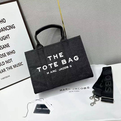 MARC JACOBS 
THE TOTE BAG 
 GOOD QUALITY 
120 dhs💛

Zain39
♥️♥️♥️