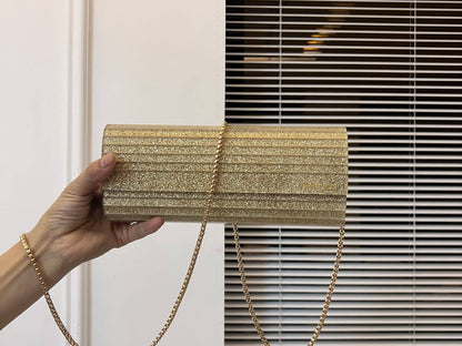 Jimmy Choo
120 dhs✅
with box

Zain26
♥️♥️♥️