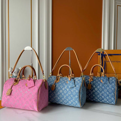 Lv Speedy
Master🌺🌺
 30cm  
260 dhs💓

Zain114
♥️♥️♥️