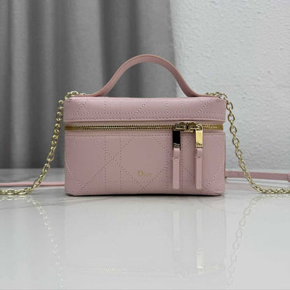 DIOR ✨💕✨
💯
SuperMaster Quality 🔥🔥
Available Now ❤️❤️❤️
For Price 👇 WhatsApp✅
0568585901 
0507557372
0552275751 Owner Zain 👌

Zain121
♥️♥️♥️