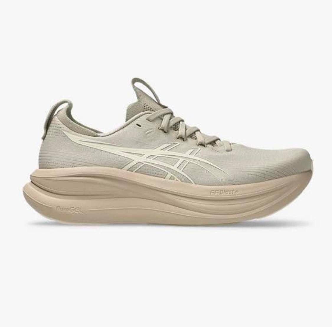ASICS Gel Nimbus 28 , master 
Size 36 to 45 , 
250 dhs✅

Zain196
♥️♥️♥️