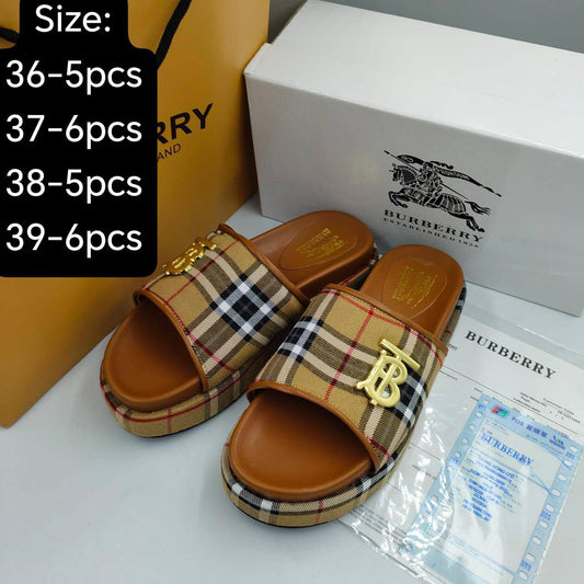 Burberry
105 dhs🌺

Zain40
♥️♥️♥️