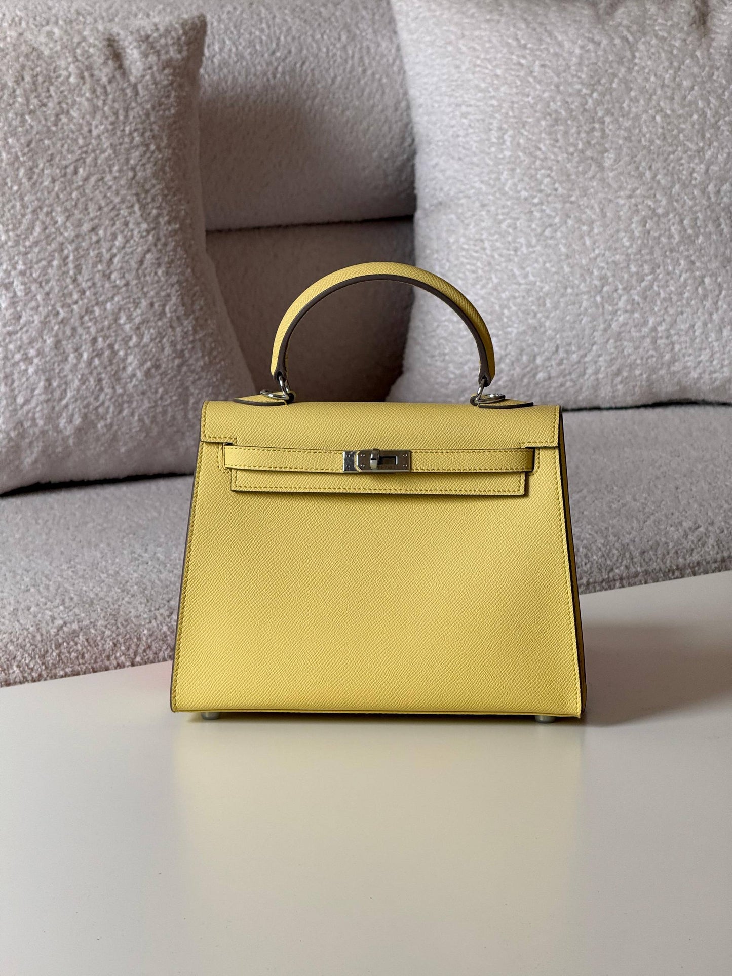 Hermes kelly 25cm💕master quality😍

with box❤️
🎁🎁🎁

380 dhs🪙🌨️

Zain52
♥️♥️♥️