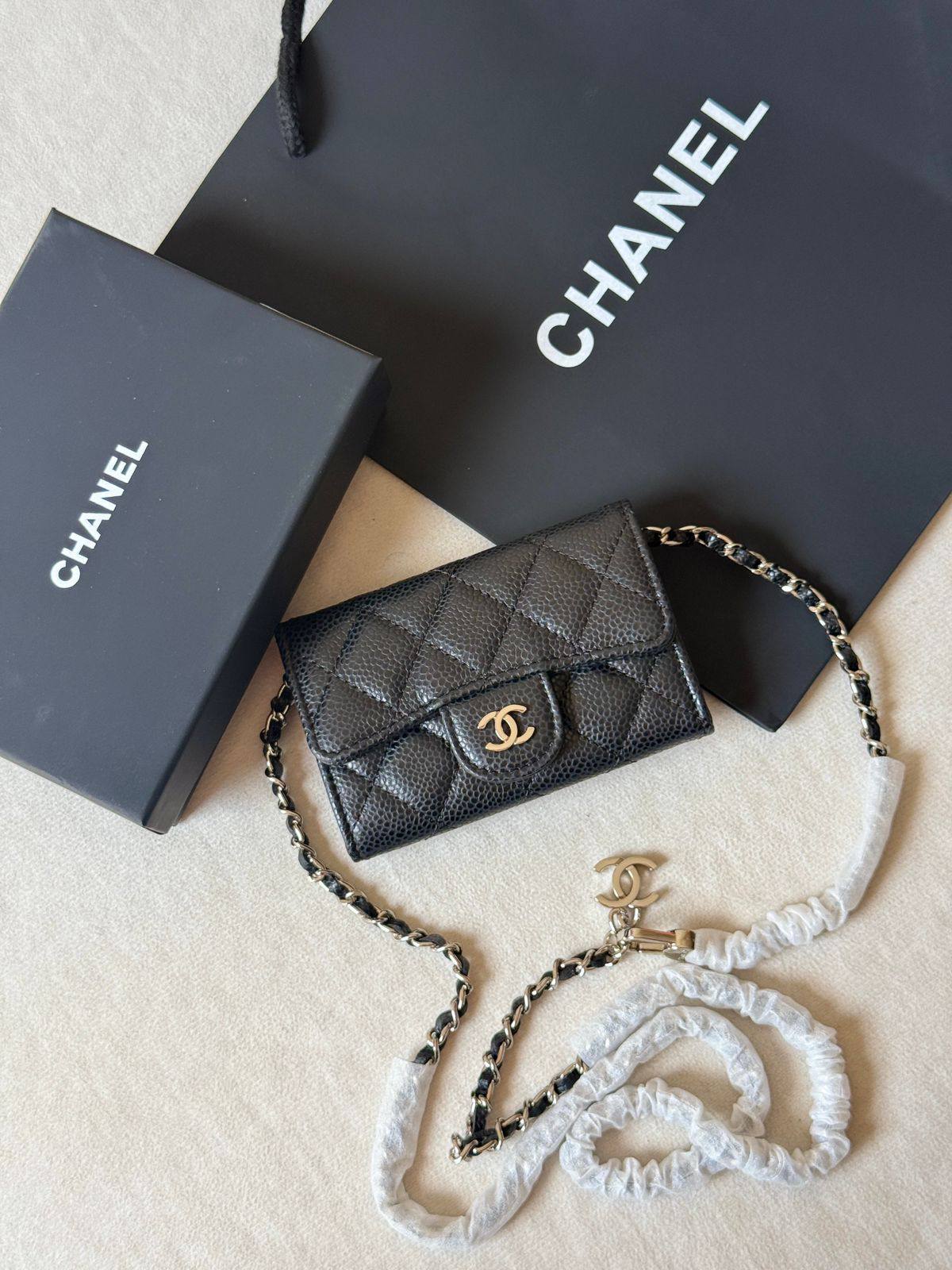 Chanel
Super master quailty

380 dhs🇦🇪🇦🇪

Zain275
♥️♥️♥️