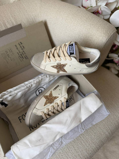 Golden Goose
𝑮𝑶𝑳𝑫𝑬𝑵 𝑮𝑶𝑶𝑺𝑬
𝑨𝑨𝑨 𝑸𝒖𝒂𝒍𝒊𝒕𝒚
𝑺𝒊𝒛𝒆 𝟑5 𝒕𝒐 𝟒2 
450 dhs✅

Zain81
♥️♥️♥️