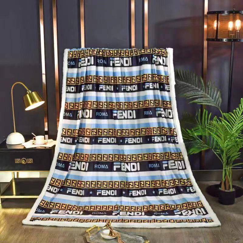 Master 
Blanket 
King size 
230/200
80 dhs✅

Zain99
♥️♥️♥️♥️