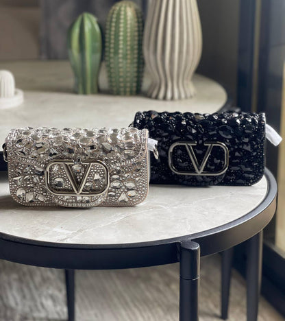 VALENTINO ✨
Size:19Cm 💥
Available original box 📦 
With full packing 🎀🎀
Super high quality 💥💥
For Price 👇 WTSP Text Zain 0568585901

Zain283
♥️♥️♥️