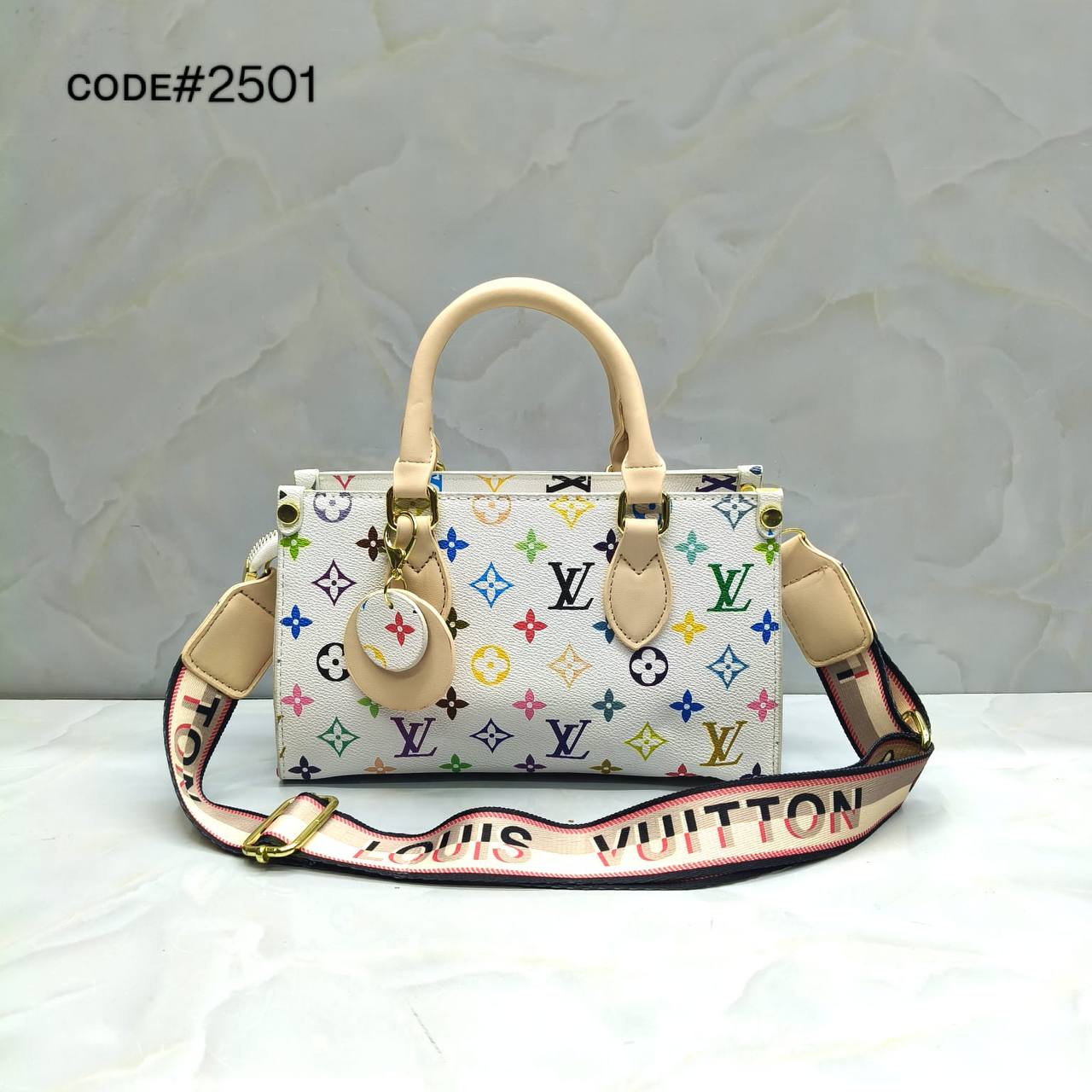LV
ᴇᴀsᴛ ᴡᴇsᴛ ᴍᴏɴᴏɢʀᴀᴍ
sɪᴢᴇ : 25.5 cm

70 dhs🪙💕

Zain31
♥️♥️♥️
