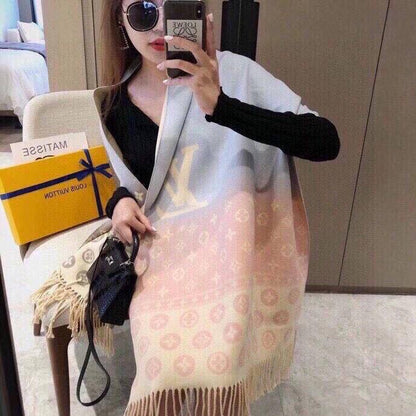 Coming new stock
Winter scarf 
45 dhs🪙🌨️

Zain93
♥️♥️♥️
