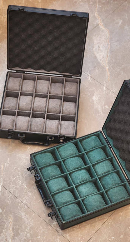 Watches  Box
good quality 
220 dhs🪙💕

Zain59
♥️♥️♥️