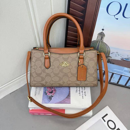 Coach 

65 dhs🇦🇪🇦🇪

Zain232
♥️♥️♥️