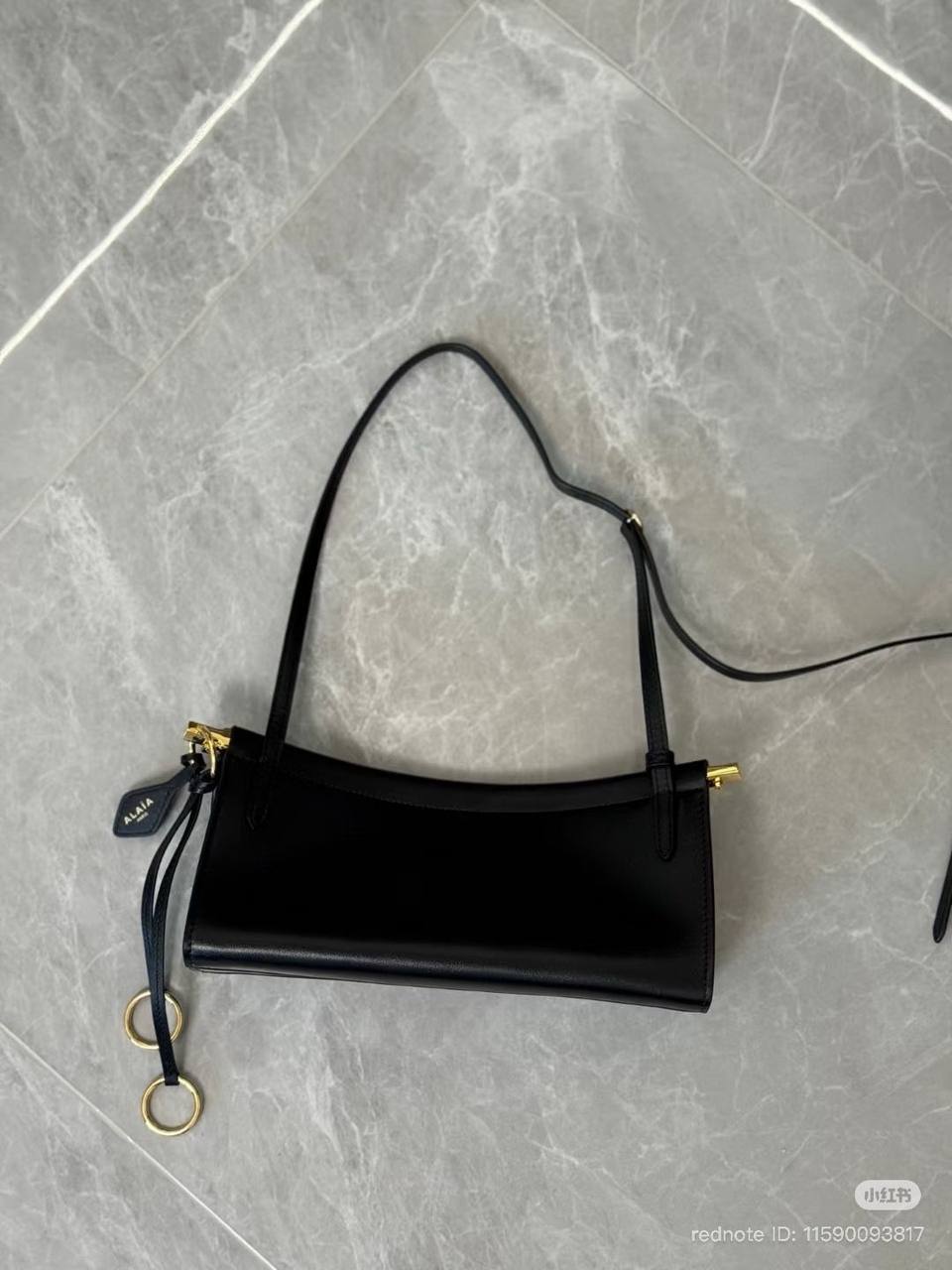 NEW✨ALAIA✨
VIP QUALITY 🫶
WITH FULL PACKAGING🎁
470 dhs🪙💚

Zain255
♥️♥️♥️