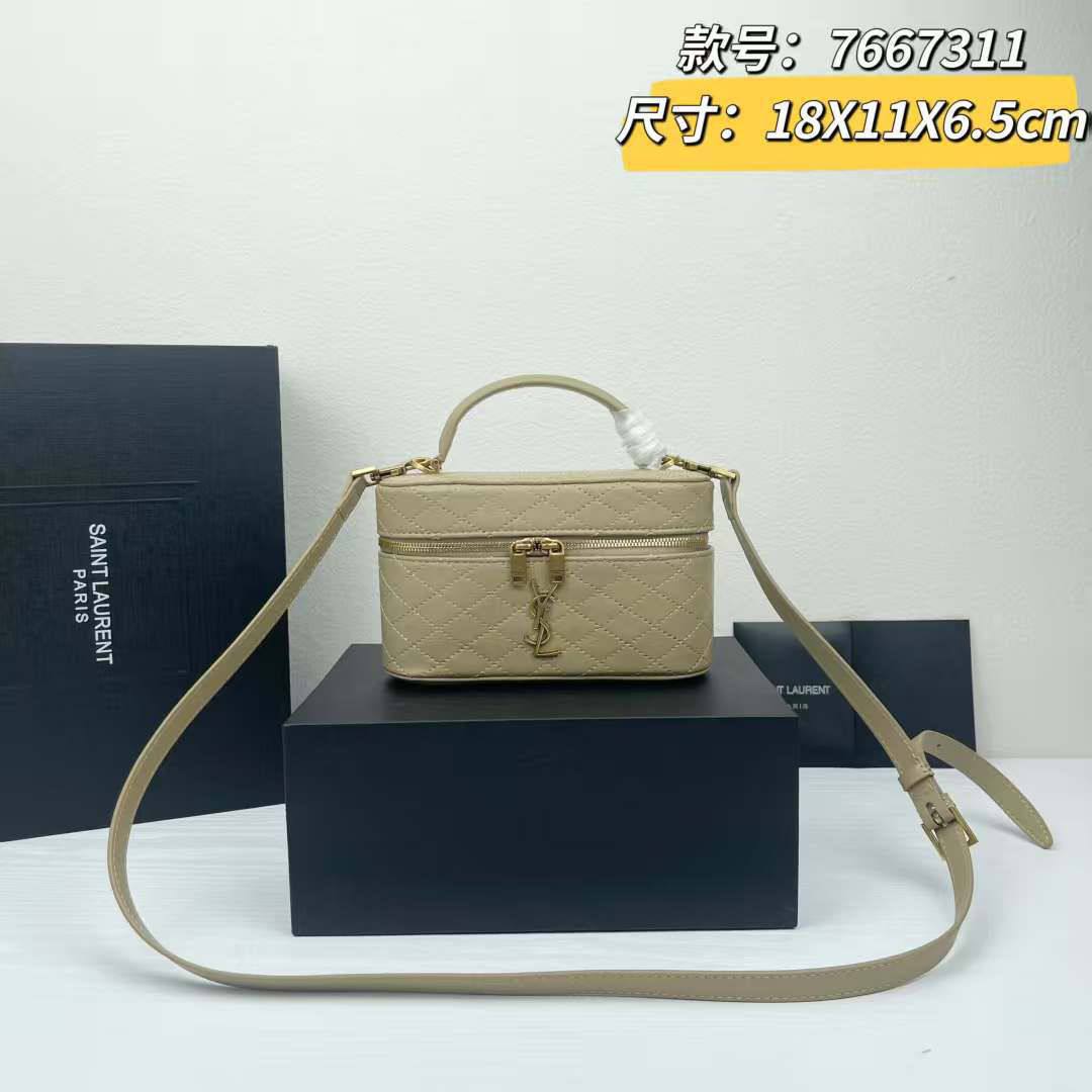 YSL
Master
260 dhs💓
#18cm

#with box
🎁🎁🎁

Zain228
♥️♥️♥️