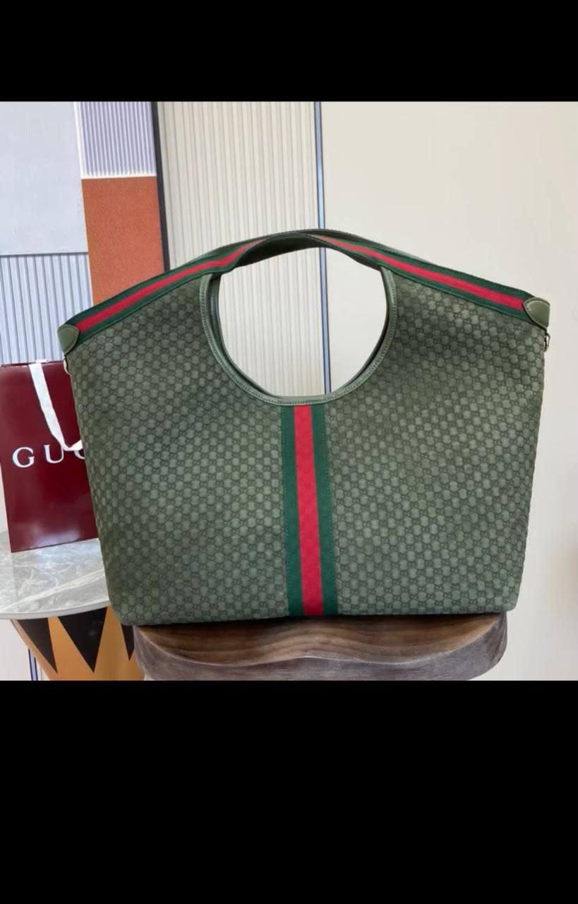 GUCCI  GIGLIO  TOTE BAG
COPY ONE 
GOOD QUALITY 
180 dhs🇦🇪🇦🇪

Zain28
♥️♥️♥️