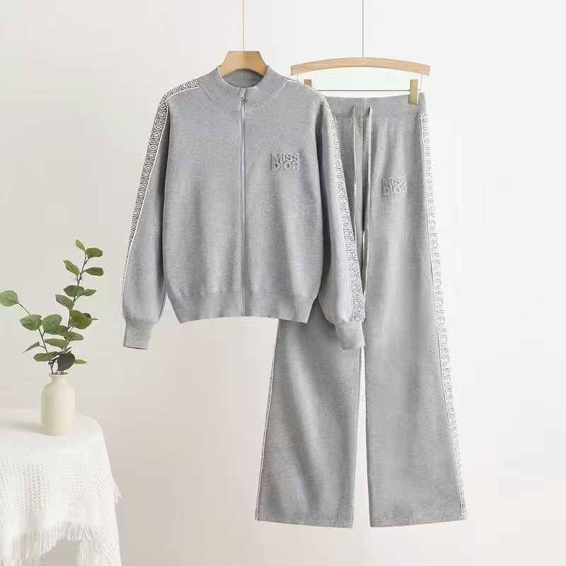 New in

110 dhs

Free size

Zain140
♥️♥️♥️