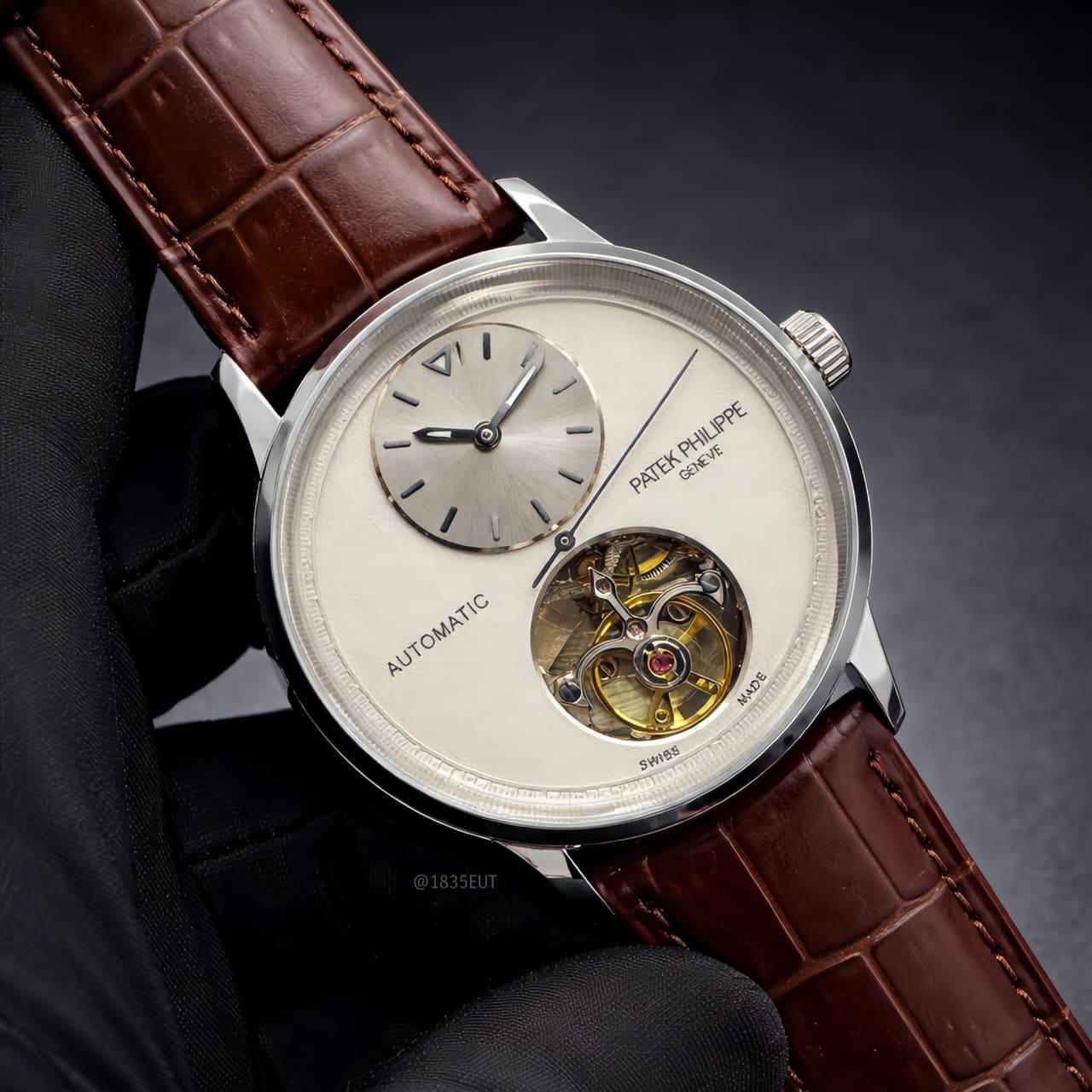 Patek philippe 
automatic turblon 
360 dhs✅

Zain78
♥️♥️♥️
