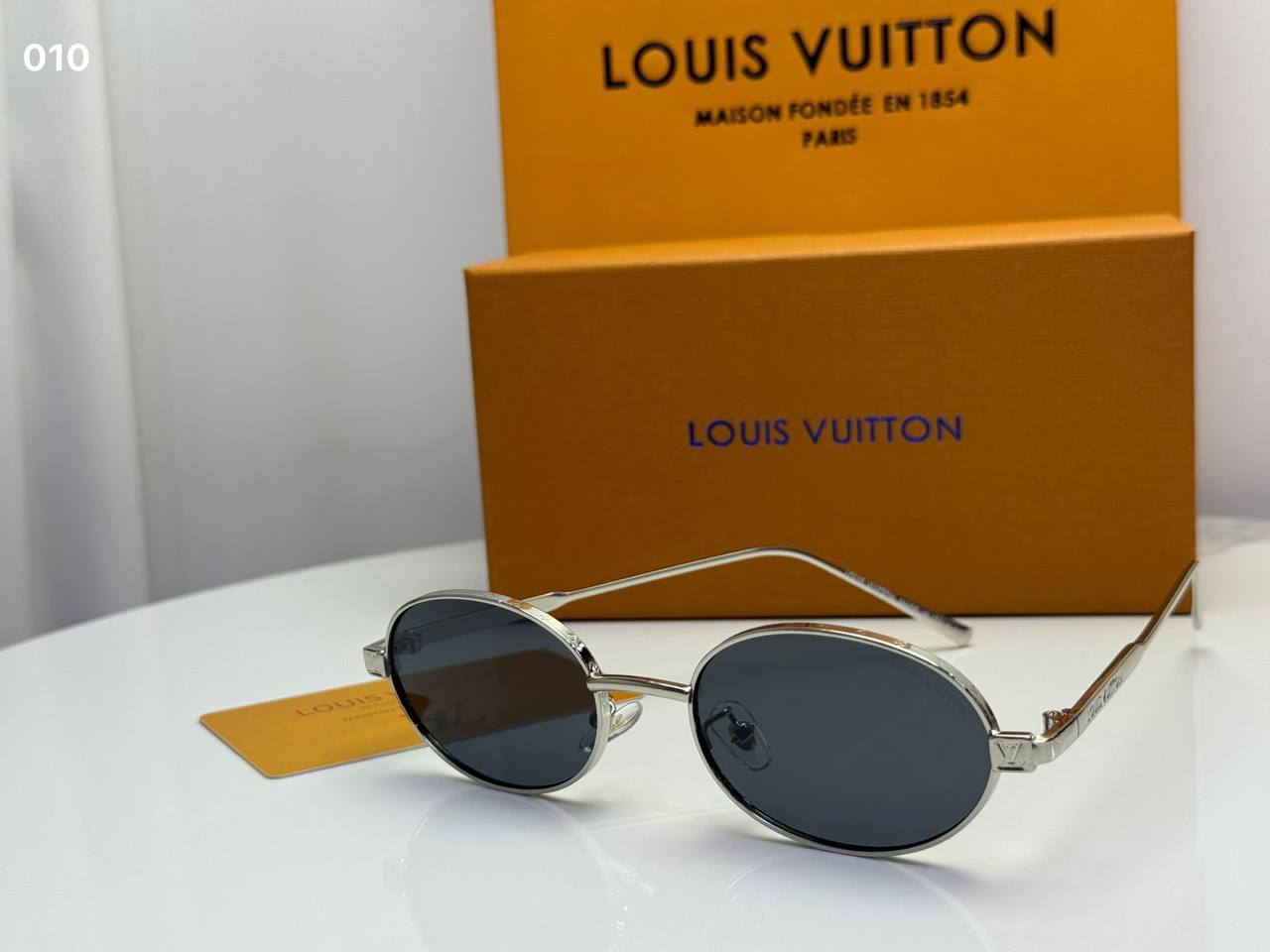 Cartier & lv 

45 DHS🇦🇪🇦🇪🇦🇪

Zain182
♥️♥️♥️