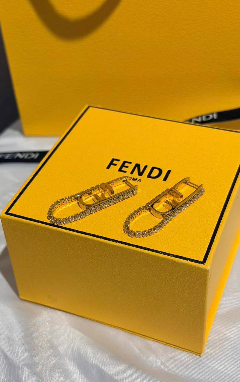 FENDI 💛
* *New Collection* 💛✨💎💎
    *  Fendi O'Lock  Earings 
↗️ *Super Master Quality ®️*
*90 dhs✅* with *Normal* Box & Bag
*120 dhs✅* with *Orignal* Packaging 🎁

Zain209
♥️♥️♥️